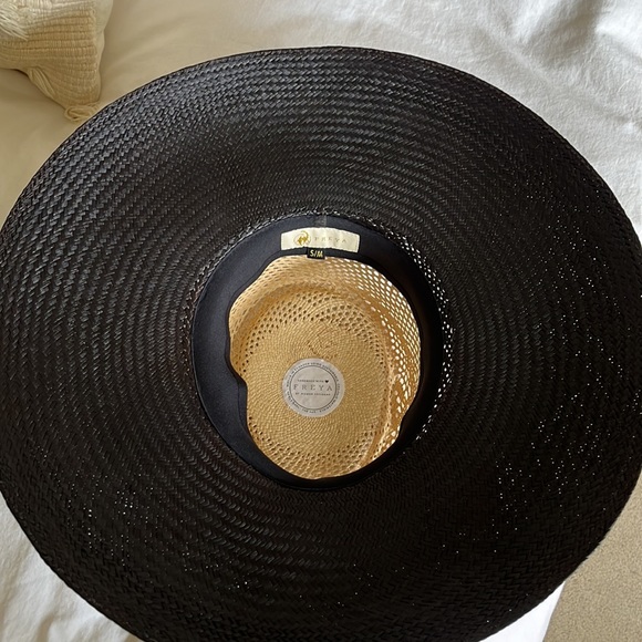 NEW Freya Eclipse Charcoal Dip Dyed Hand Woven Straw Wide Brim Hat - Picture 9 of 12